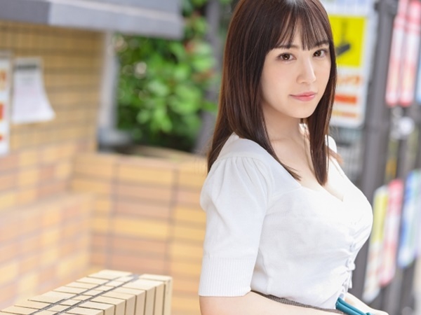 【激カワ美少女宅配サービス】『何でもしちゃうよ♡』素人男性の願望を叶える神対応！エッチな要求にも笑顔で応え、最高のご奉仕セックス！