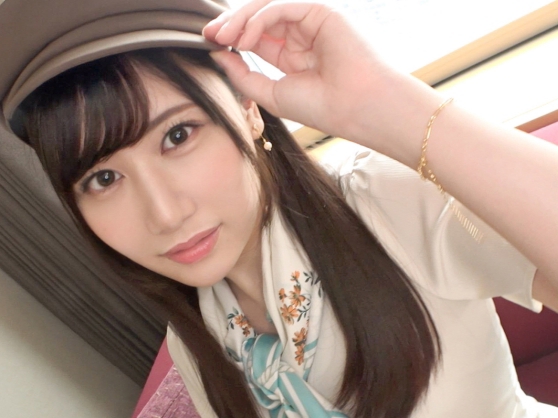【無毛の美少女をイカせまくり】 ツルツル美少女が快感に悶える！ 敏感なアソコを刺激して、エロ可愛い反応を楽しもう！