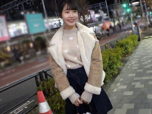 【美乳の控えめおっぱい】敏感な女の子がピストンで悶絶！奥まで突かれて感じまくり、イキ顔がエロかわいい！♡ マン筋くっきりの美ボディがたまらん！