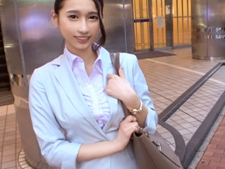 【美ボディOLをナンパ即ハメ】『仕事帰りに…』美脚＆美ボディのOLお姉さんを口説いてエッチ！ギンギンに勃ったチンポでおマンコを突きまくって感じさせちゃう！♡