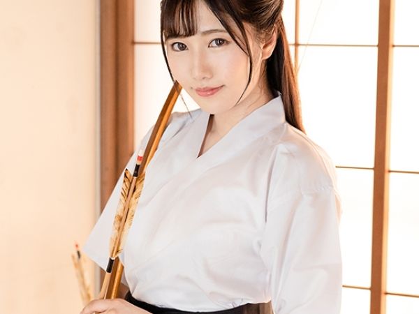 【弓道美女のスポコスSEX】瞑想中にスケベ師範代にカラダをまさぐられ、美巨乳が揺れる袴着衣セックス！！煩悩まみれの指導に反応しちゃう敏感ボディ！