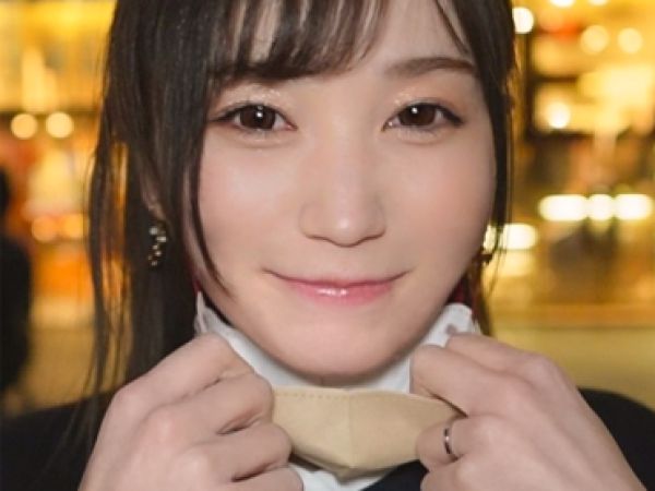 【野外で発情する人妻】「我慢できないの…」淫乱奥様が野外でフェラチオ♥ホテルに移動してイチャラブ生ハメ不倫セックス!人目を忍んだ背徳感がたまらない♡