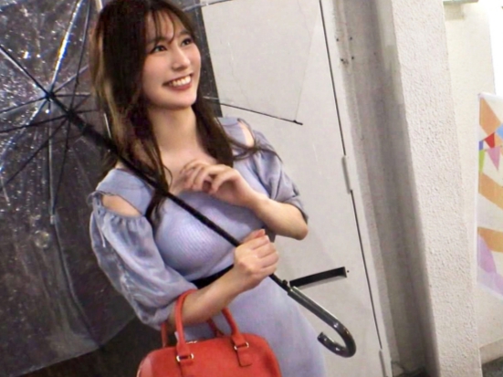 【巨乳ナンパ】『ダメ…でも気持ちいい…』おっとり系美巨乳お姉さんが街中で声をかけられ、エチエチな誘惑に負けてセックス解禁！豊満ボディを激しく揺らして感じまくる姿がエロすぎる！♡