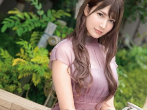 【美ボディ女子大生】服飾学生のスレンダーなカラダを独り占め！高速ピストンでオマ○コかき回し、顔に連続ぶっかけSEX！ウブな美少女が快感に悶える♡