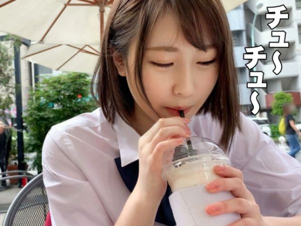 【19歳メイドの危険な遊戯】『おじさん…気持ちいい…』清楚系美少女がメイドコスで大胆変身！バイブオナニーで濡れ濡れになったオマンコに、おじさん彼氏のチンポがズッポリ！素人カップルのラブラブえちえち動画がヤバい！♡