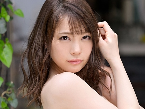 【美少女の過激な3P体験】『顔にぶっかけて…』整った顔立ちの彼女がドロドロのザーメンまみれに！背徳感MAXの3Pファックで快楽に溺れる！！