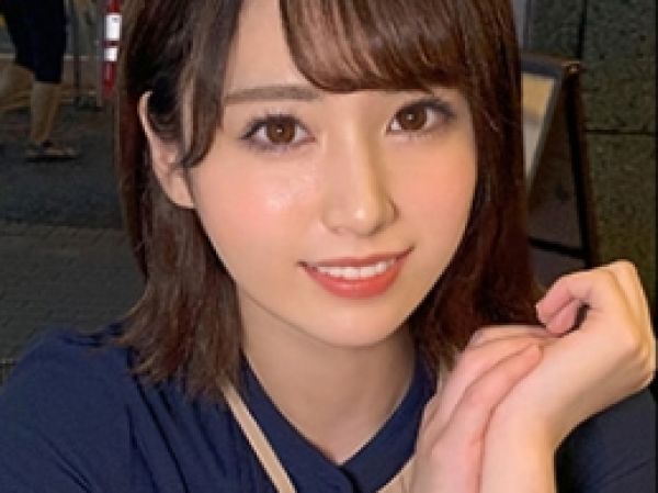 【彼氏持ちの危険な遊び】『見ないで…』ちっぱい美少女がホテルで浮気SEX！カメラの前で恥じらいながらもメス顔全開！彼氏には見せない本気のエロ顔がヤバい！♡